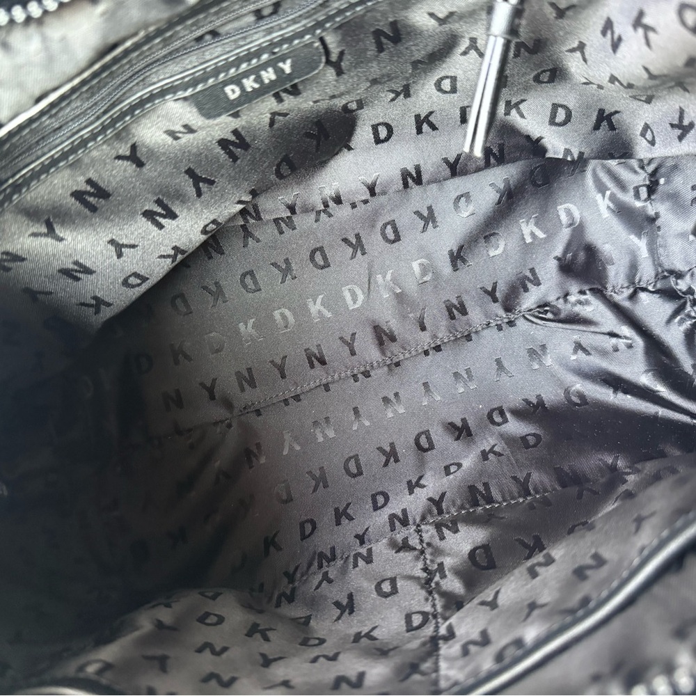 DKNY black tote bag - Picture 5 of 9